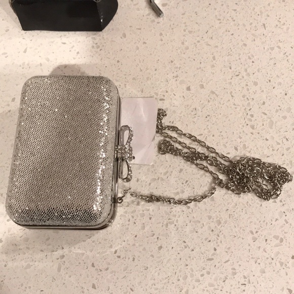 Sparkle Bow Minaudiere - Picture 3 of 3